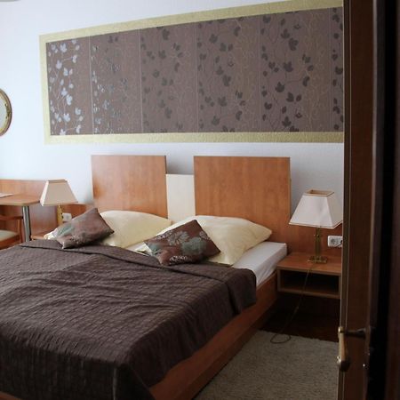 Hotel Vier Loewen Traben-Trarbach Luaran gambar