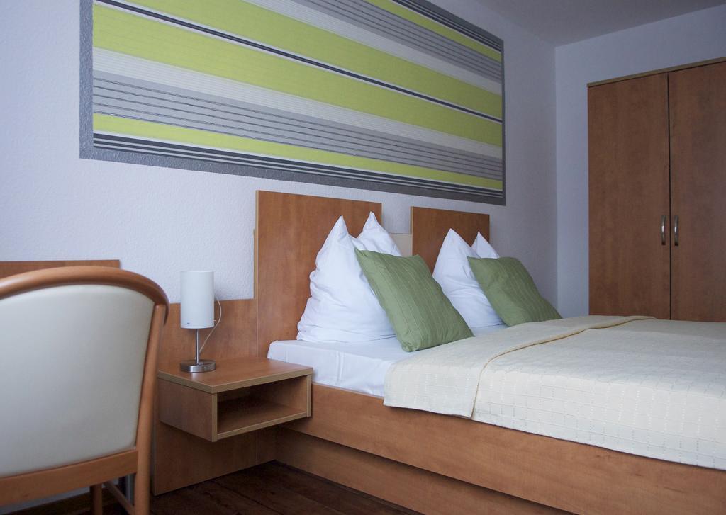 Hotel Vier Loewen Traben-Trarbach Bilik gambar