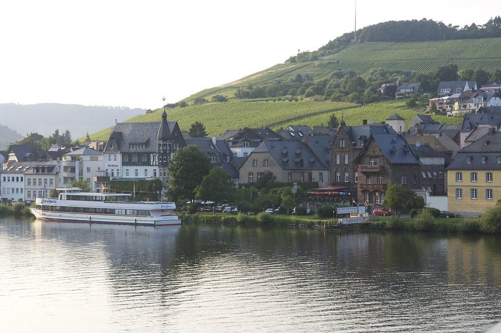 Hotel Vier Loewen Traben-Trarbach Luaran gambar